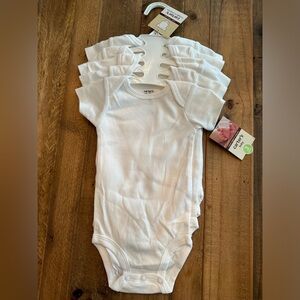 5 pack white onesies